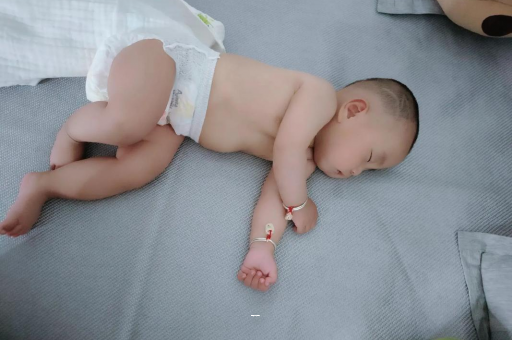 玉树宝宝突然很多眼屎